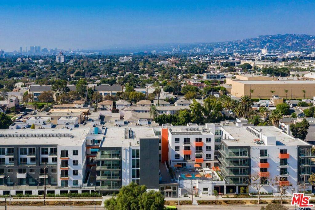 525 N Wilton PL #406, Los Angeles, CA 90004