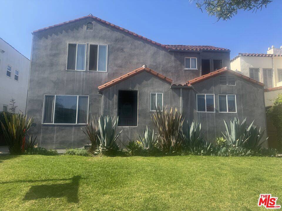 8263 W 4th ST, Los Angeles, CA 90048