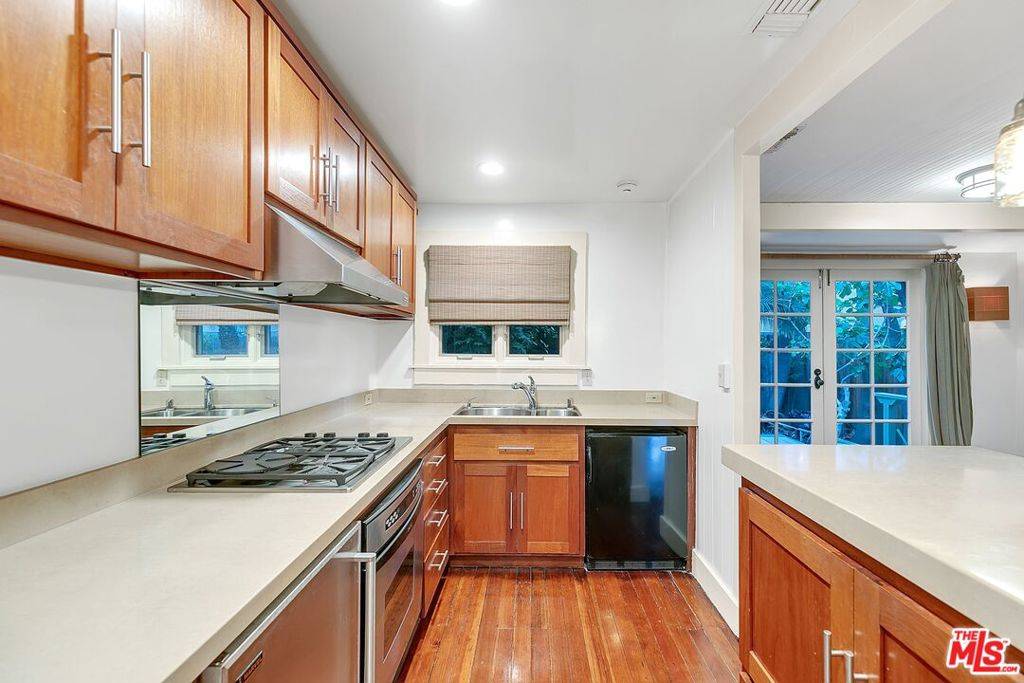 Santa Monica, CA 90405,2636 5th ST