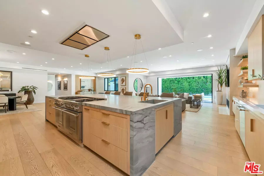 17228 Otsego ST, Encino, CA 91316