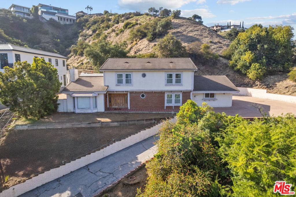 1181 Somera RD, Los Angeles, CA 90077