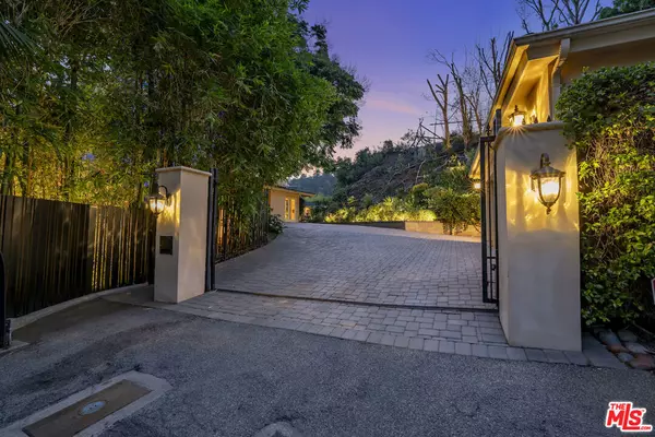 1457 Claridge DR, Beverly Hills, CA 90210