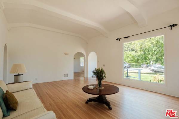 Santa Monica, CA 90402,218 16th ST
