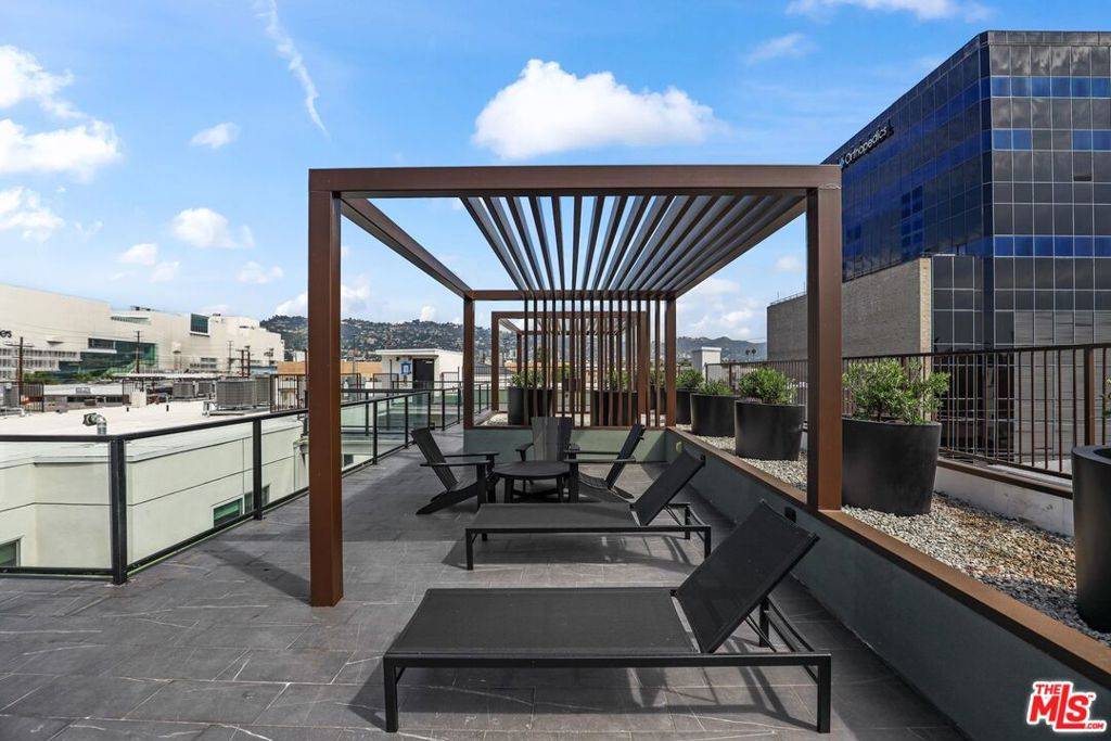 Los Angeles, CA 90048,8457 Blackburn AVE #ph5