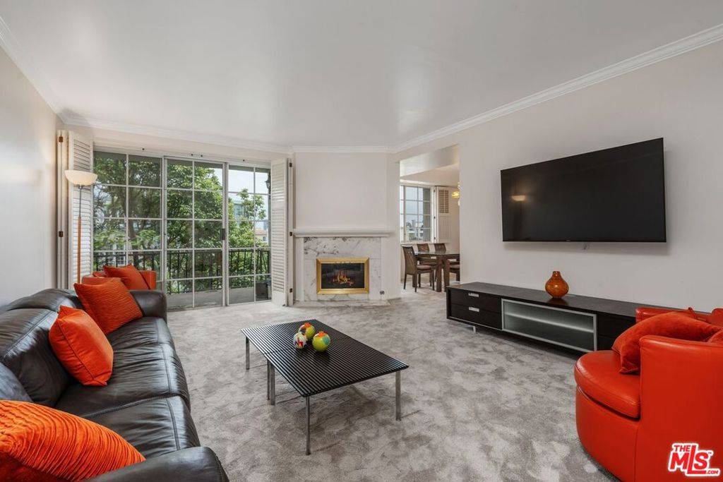 1375 Kelton AVE #402, Los Angeles, CA 90024