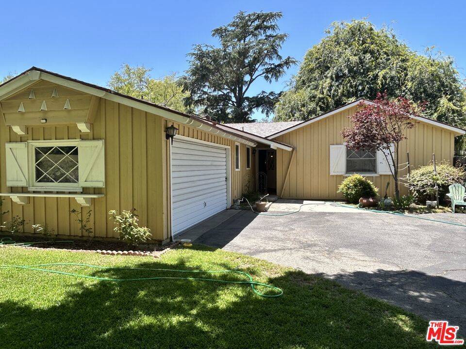 4623 Hampton RD, La Canada Flintridge, CA 91011
