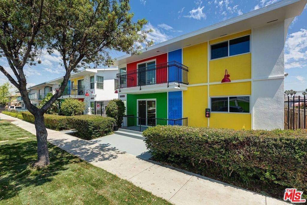 1854 Pine AVE #8, Long Beach, CA 90806