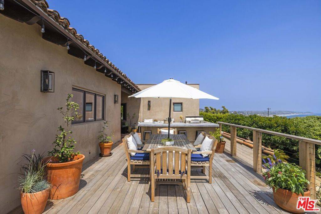 Malibu, CA 90265,31541 Pacific Coast HWY