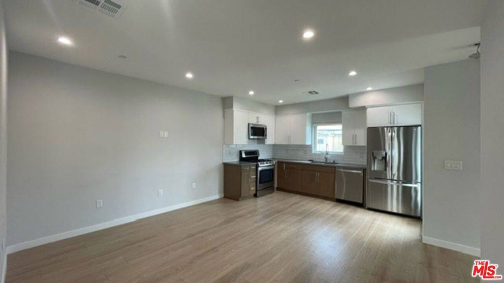 North Hollywood, CA 91601,5226 Satsuma AVE #1/2