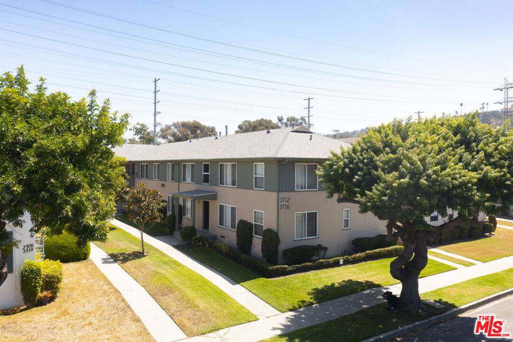 Los Angeles, CA 90016,3712 Carmona AVE