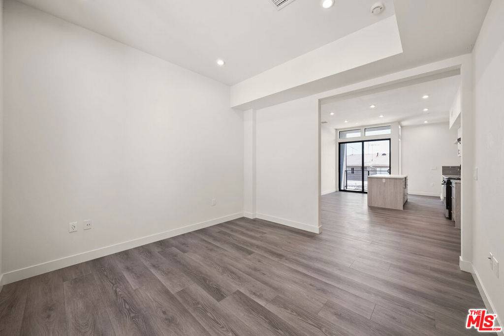 West Hollywood, CA 90046,1200 1/2 N Orange