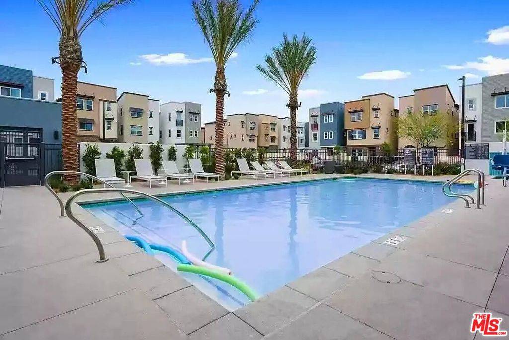 Inglewood, CA 90301,767 Sienna WAY