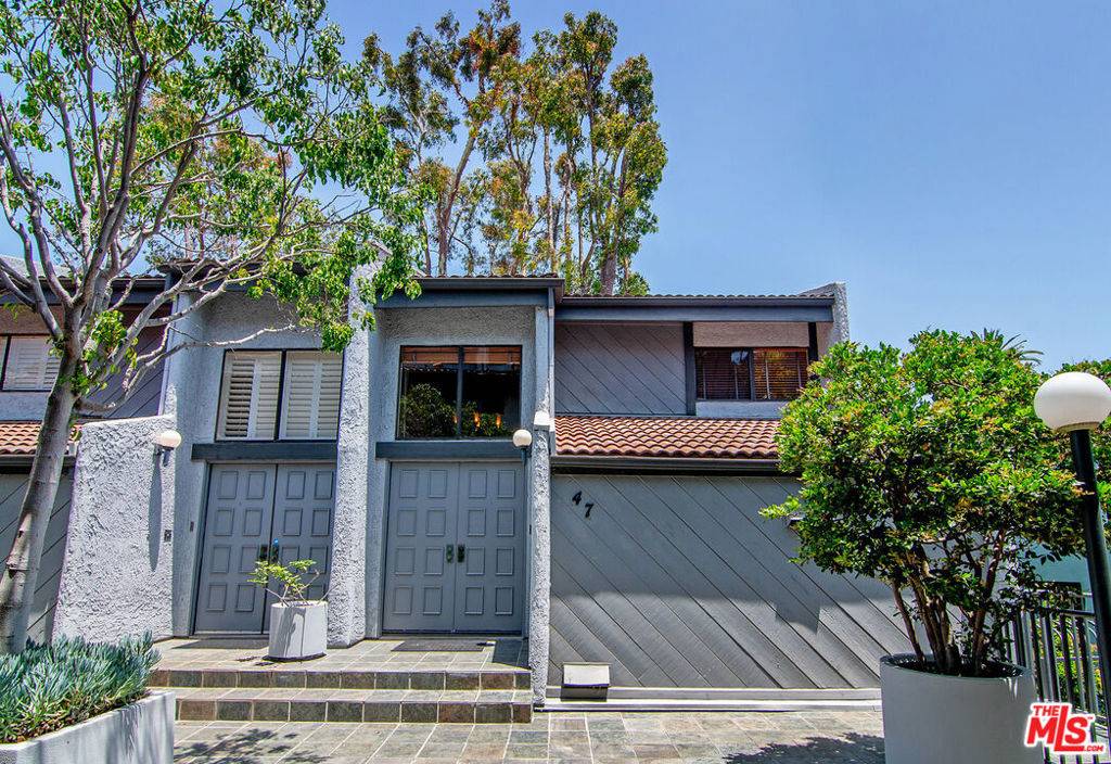 Los Angeles, CA 90025,1937 S Beverly Glen BLVD #47