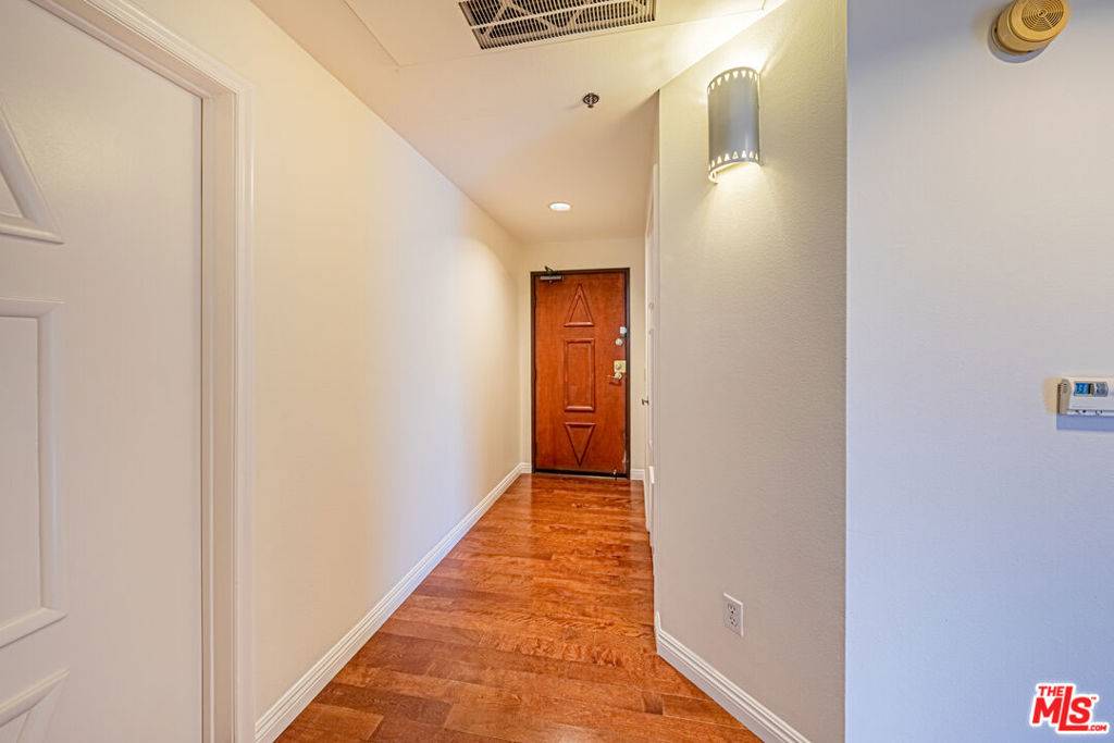 Los Angeles, CA 90020,326 Westminster AVE #201