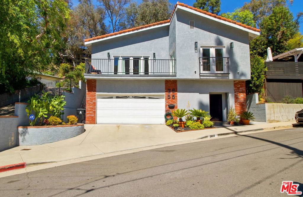 Los Angeles, CA 90065,2655 Saxon DR