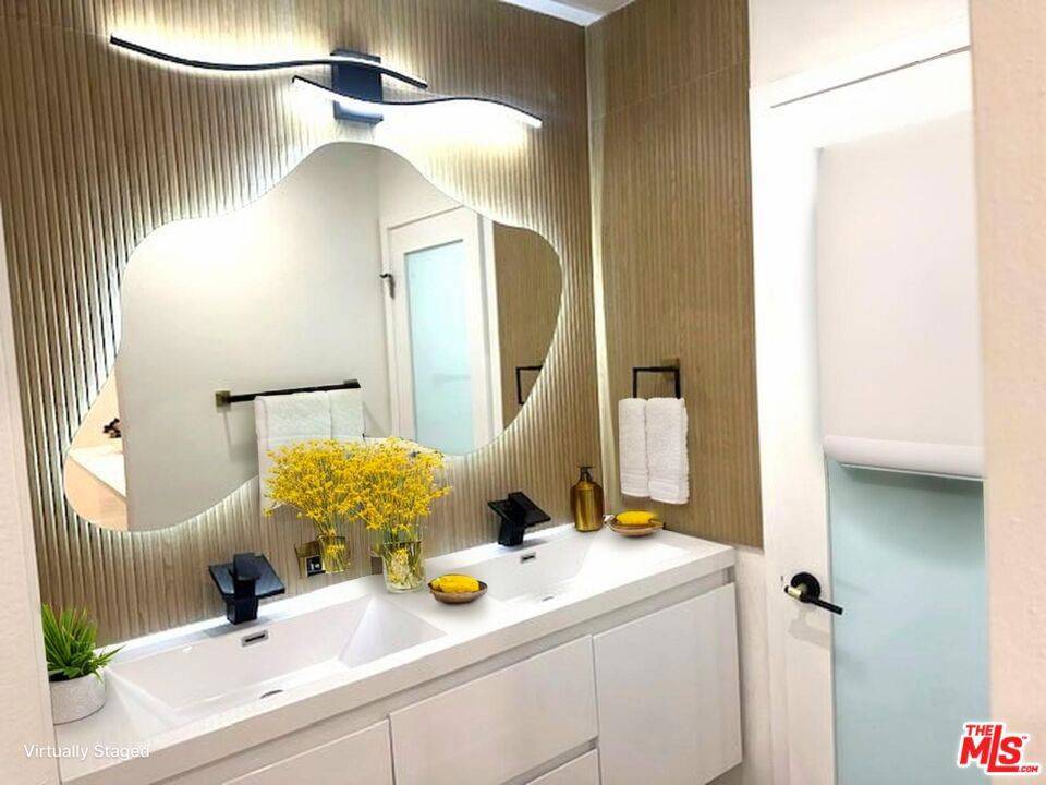 11645 Montana AVE #238, Los Angeles, CA 90049