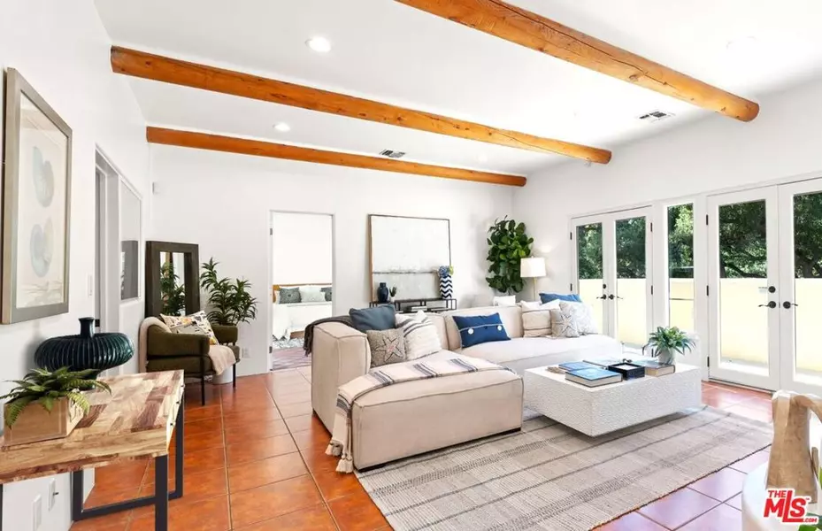 25648 Timpangos DR, Calabasas, CA 91302