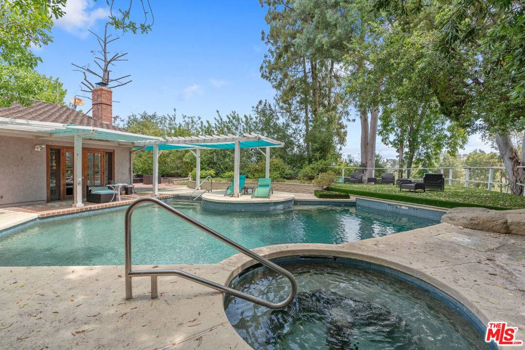 Tarzana, CA 91356,4126 Ellenita AVE