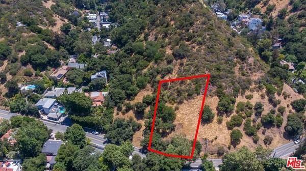 Beverly Hills, CA 90210,2250 Benedict Canyon DR