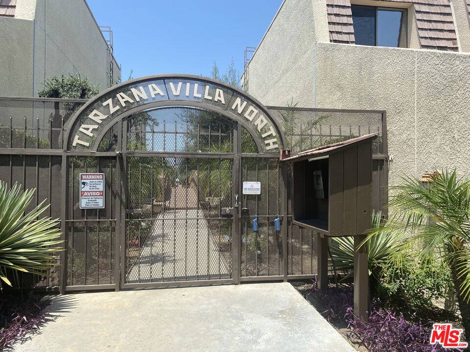 Tarzana, CA 91356,18417 Collins ST #A