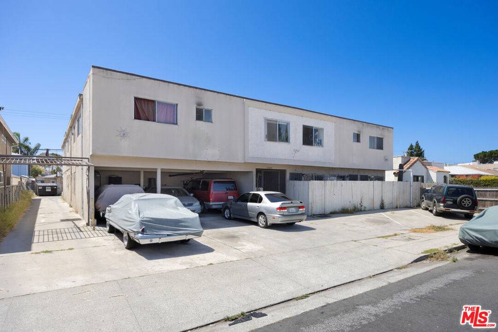 Los Angeles, CA 90066,12420 Greene AVE