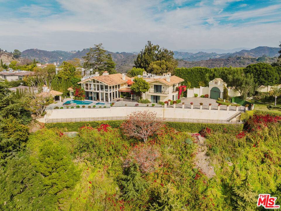 Los Angeles, CA 90077,1401 Bel Air RD
