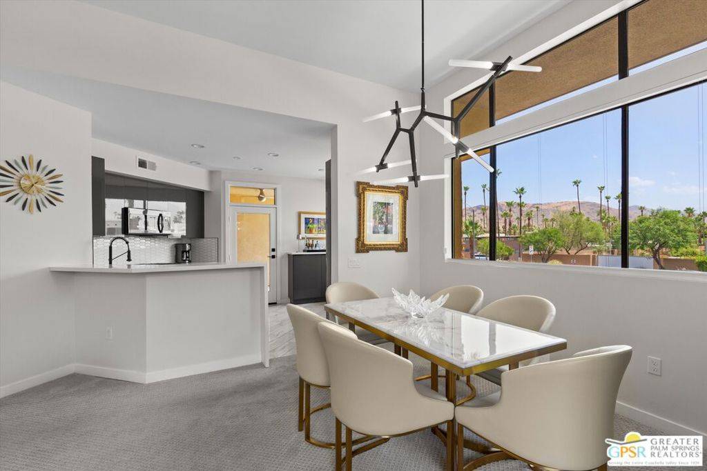 Palm Springs, CA 92264,960 E Palm Canyon DR #202