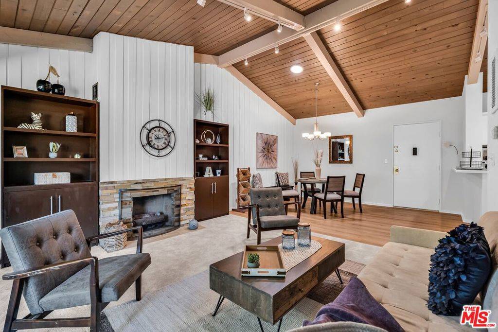 Culver City, CA 90230,6305 Green Valley CIR #309