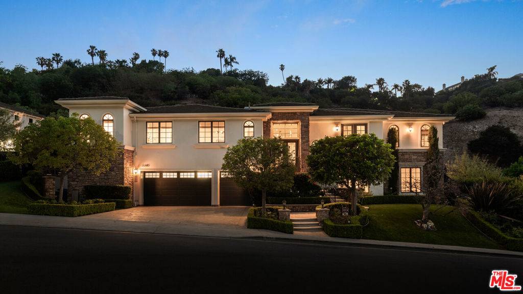 Sherman Oaks, CA 91423,3685 Benedict Canyon LN