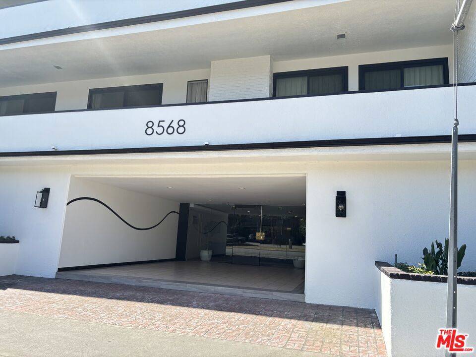 8568 Burton WAY #101, Los Angeles, CA 90048