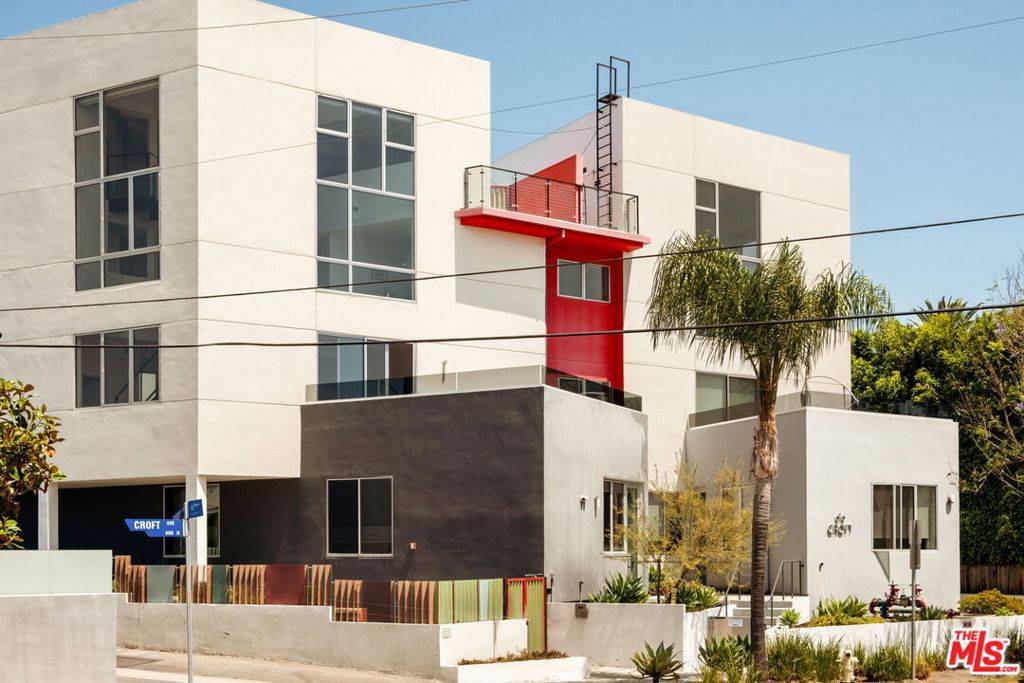 616 N Croft AVE #6, West Hollywood, CA 90048