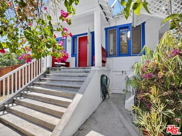 2565 Glen Green ST, Los Angeles, CA 90068