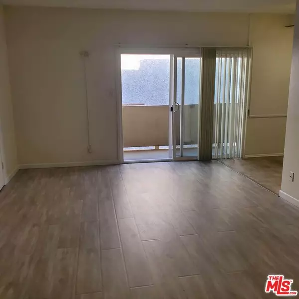 Los Angeles, CA 90034,3734 Vinton AVE #3