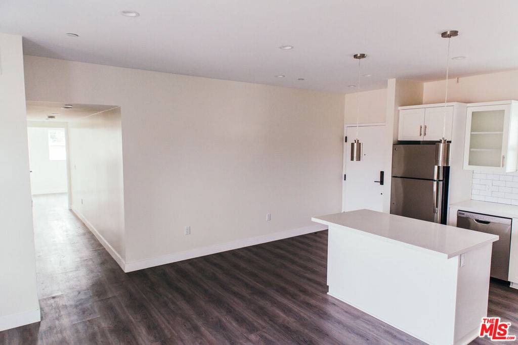 Los Angeles, CA 90035,1431 S Sherbourne DR #3
