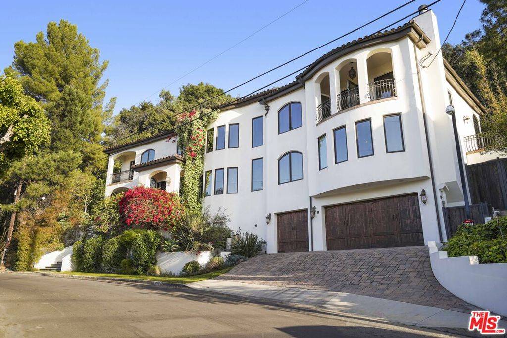 Studio City, CA 91604,10940 Terryview DR