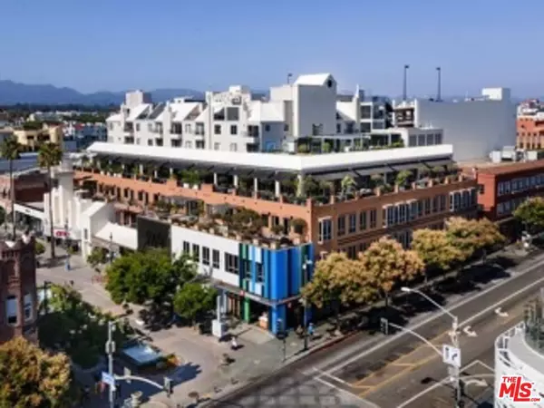 Santa Monica, CA 90401,1453 3rd Street Promenade #511