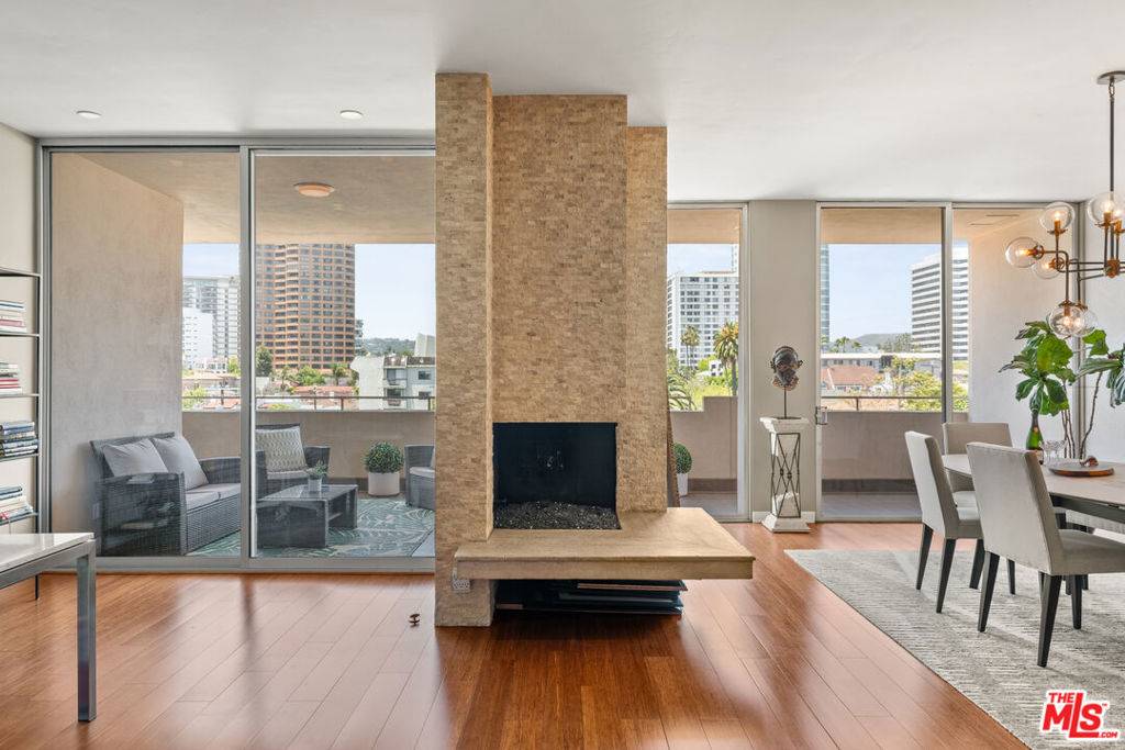 Los Angeles, CA 90024,1333 S Beverly Glen BLVD #703