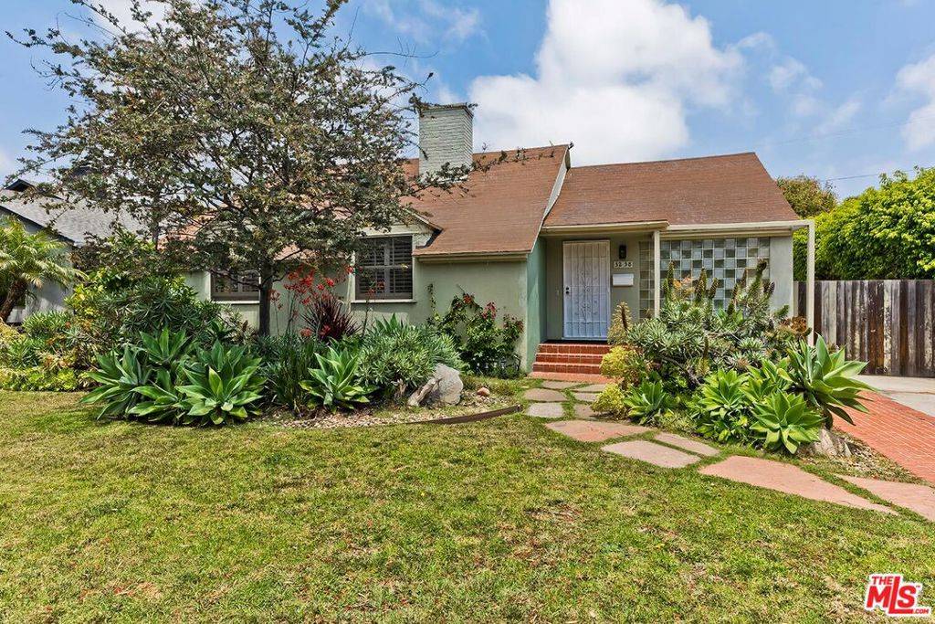 3238 Corinth AVE, Los Angeles, CA 90066