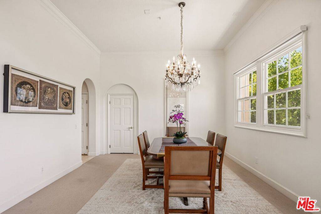 Los Angeles, CA 90077,11737 Gwynne LN