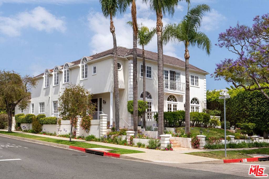 201 N Palm DR, Beverly Hills, CA 90210