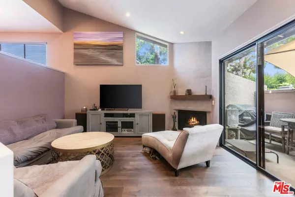 15161 Magnolia BLVD #F, Sherman Oaks, CA 91403