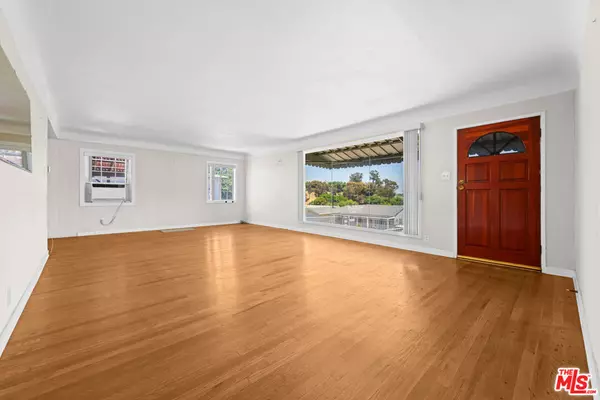 Los Angeles, CA 90032,2333 Warwick AVE