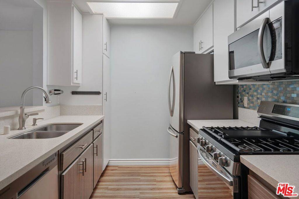 Los Angeles, CA 90034,3231 Cheviot Vista PL #307