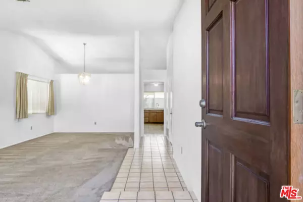 Harbor City, CA 90710,23420 Sidlee PL