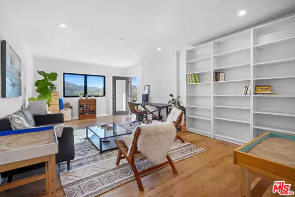 145 Old Church RD, Topanga, CA 90290