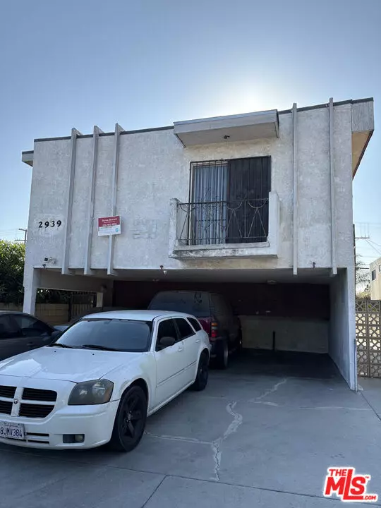 2939 S Orange DR, Los Angeles, CA 90016
