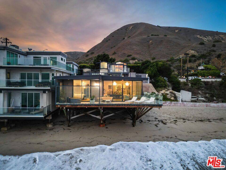 Malibu, CA 90265,26044 E Pacific Coast HWY