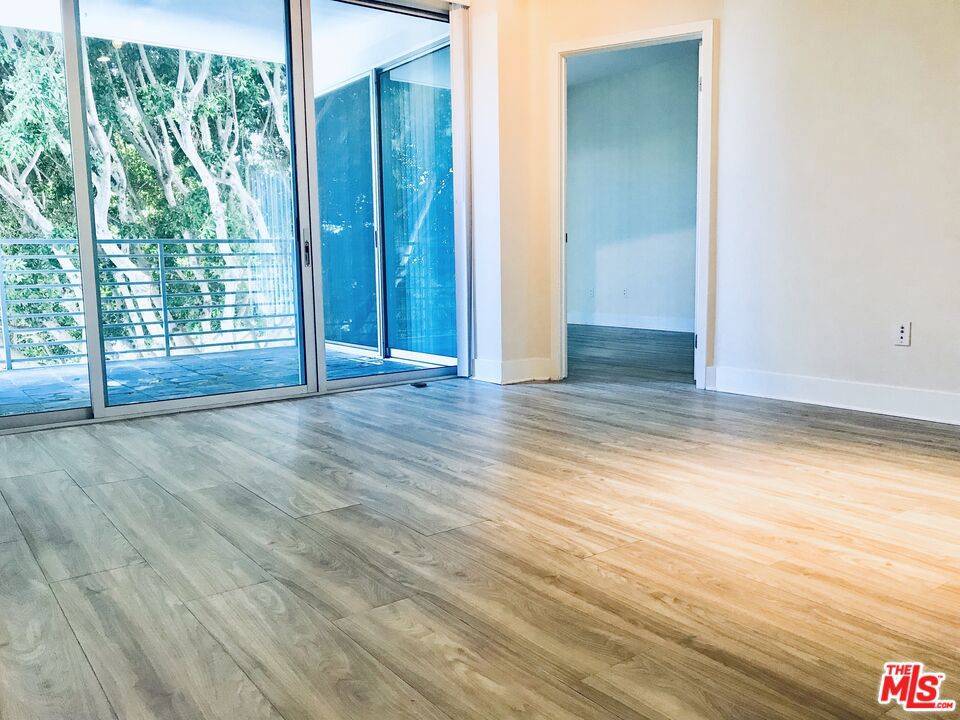 Santa Monica, CA 90401,1241 5Th ST #201