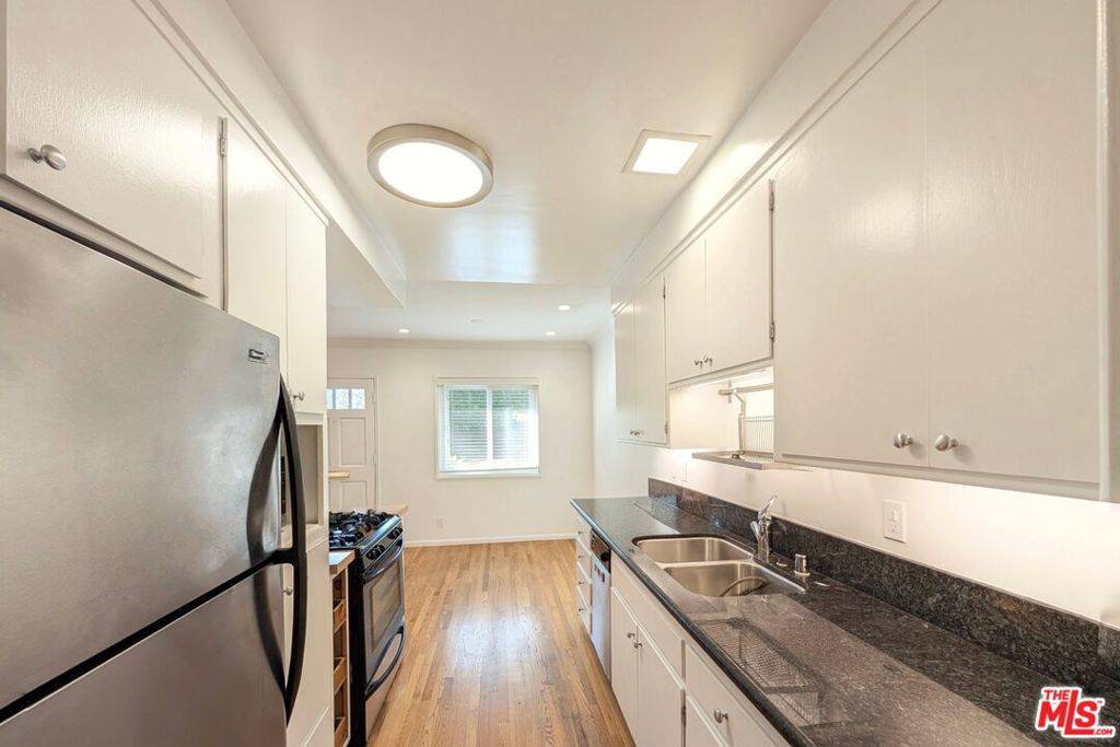 Santa Monica, CA 90405,224 Bicknell AVE #B