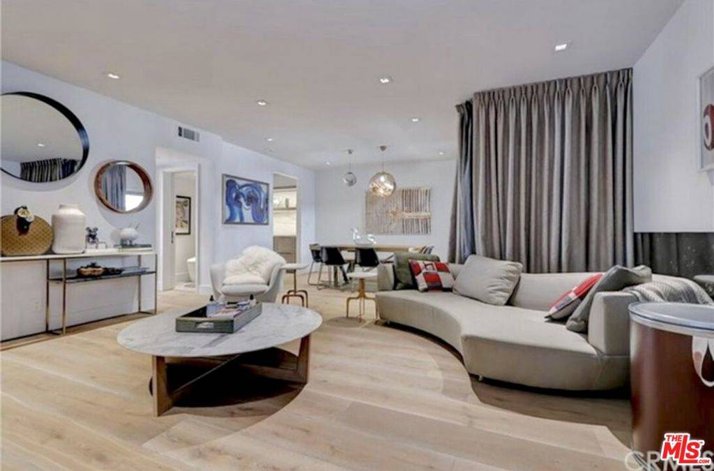 439 N Doheny DR #204, Beverly Hills, CA 90210
